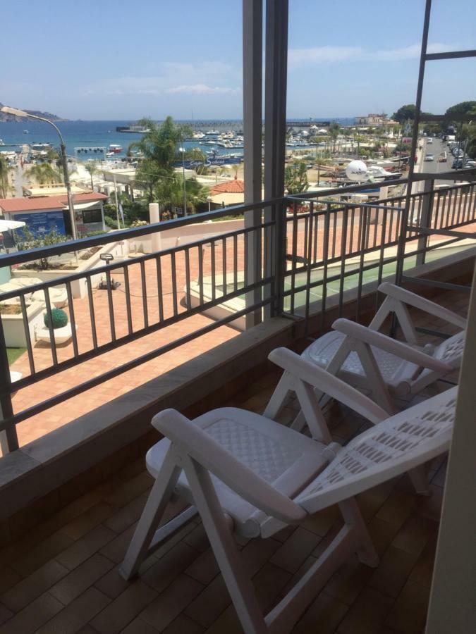 Casa Di Paolo Apartment Giardini Naxos Luaran gambar